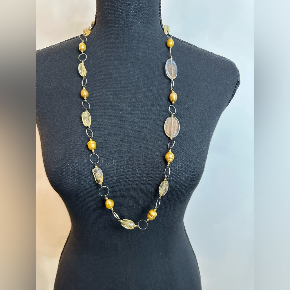 Silver Tone Neutral Tones Faceted Beaded Necklace